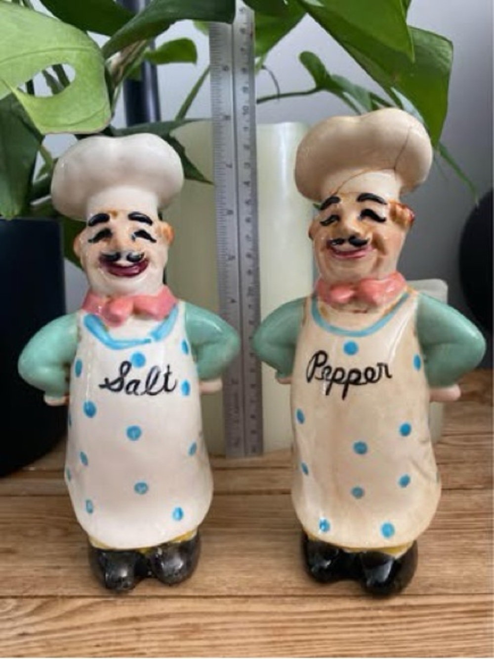 Vtg Mid-Century Ceramic Chef Salt & Pepper Shakers ~ Polka Dot Apron Japan #3600
